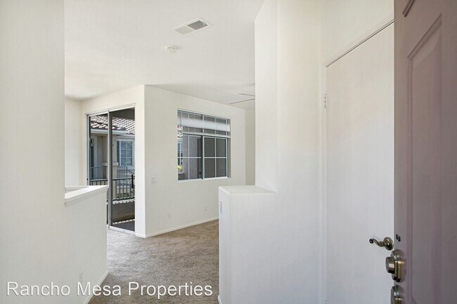Building Photo - 10762 Sabre Hill Dr