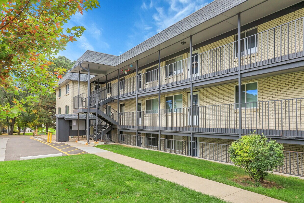 Primary Photo - $1,750.00 - 3 Bedrooms, 2 Bathrooms, Condo...