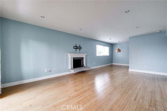 Foto del edificio - 6600 Warner Ave