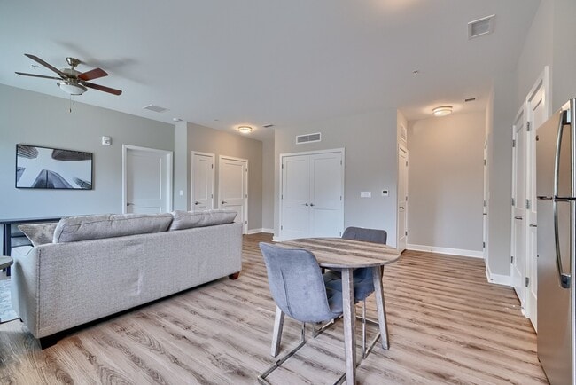 Foto del edificio - Foundry Square Apartments