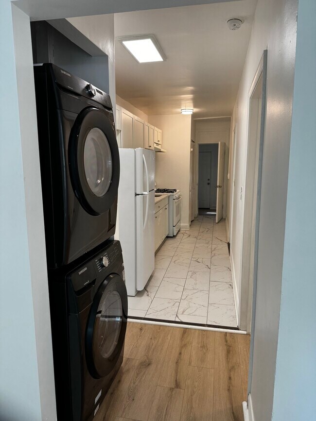 Foto del edificio - 5017 1st St NW