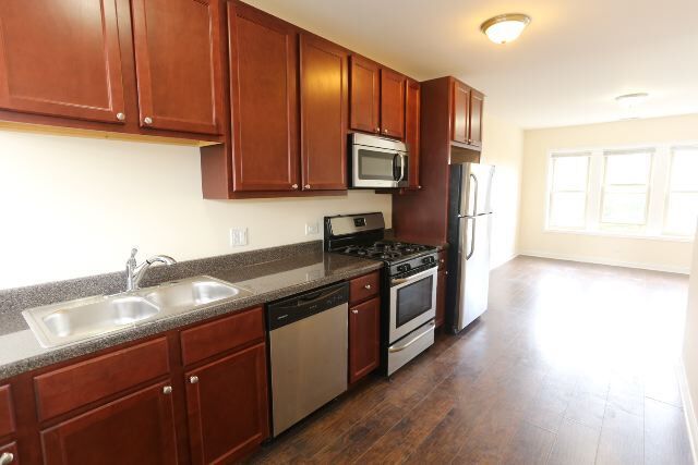 Foto del edificio - 4731 W Cornelia Ave