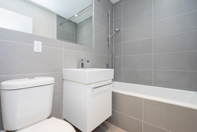 Building Photo - 1420 Kingston Rd