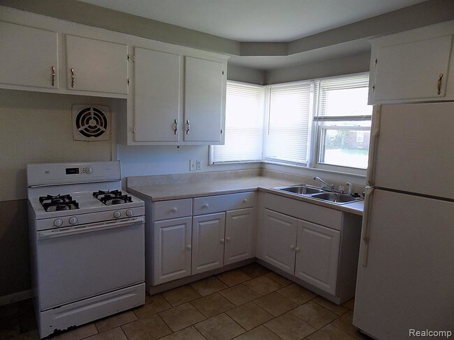 Foto del edificio - 12730 Oak Park Blvd
