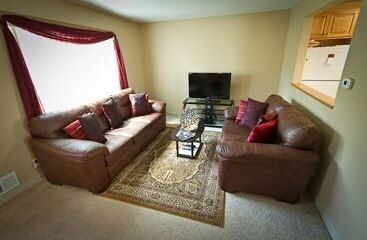 Sala de estar - Ewing Square Townhomes