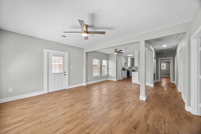 Foto del edificio - 3916 Kennon St