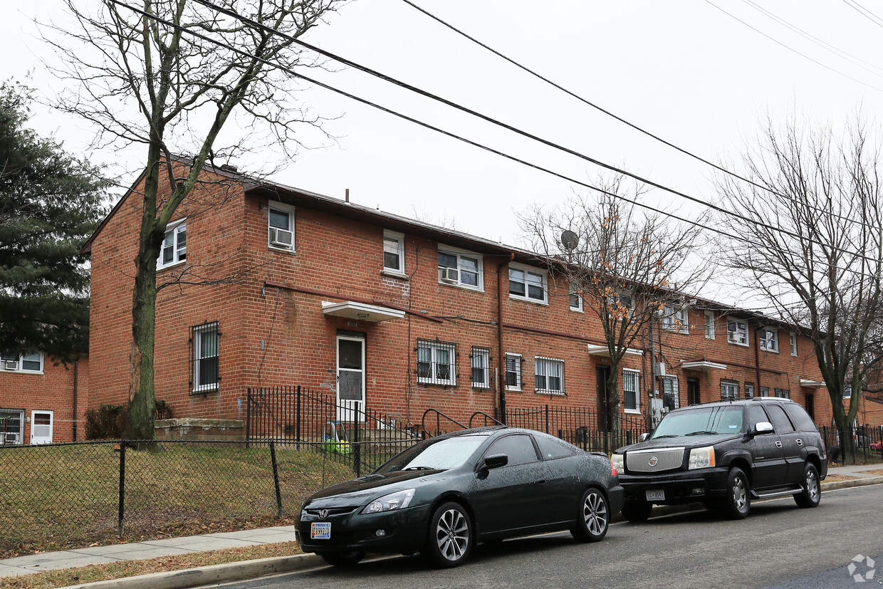 Primary Photo - Richardson Dwellings