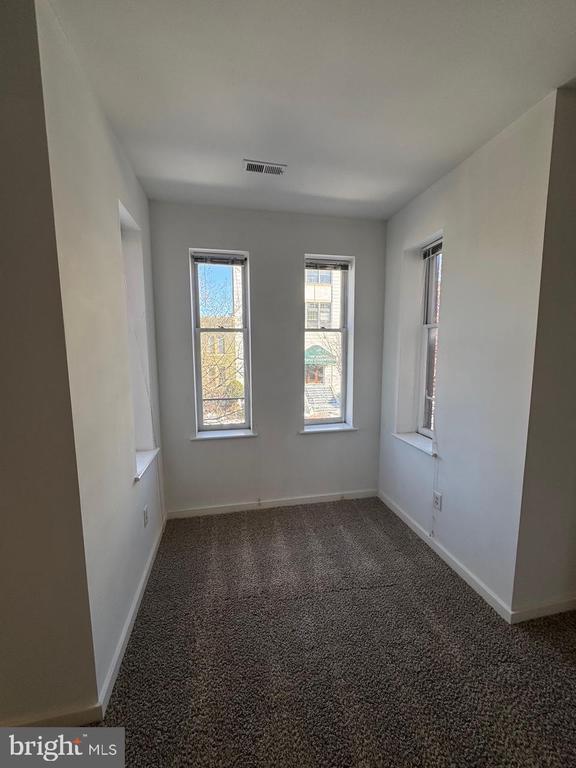 Foto del edificio - 526 8th St NE