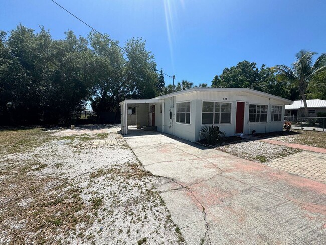 Building Photo - Spacious 4-Bed/2-Bath Home for Rent in Bra...