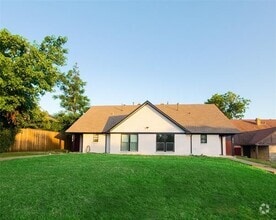 Building Photo - 7618 Thistle Ln