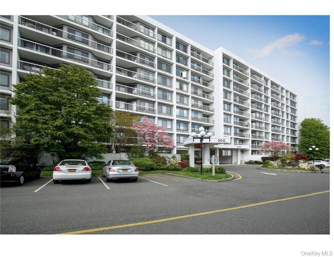 Foto del edificio - 300 High Point Dr
