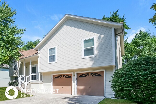 Building Photo - 1108 Park Dr