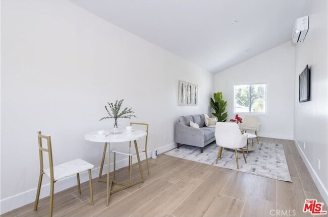 Building Photo - 9704 Comanche Ave