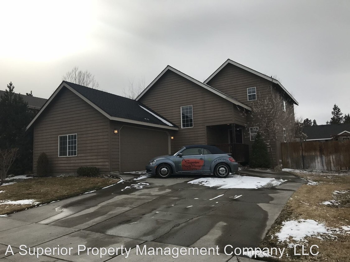 Primary Photo - 3091 NE Stonebrook Dr