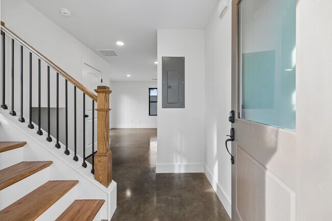 Foto del edificio - Fabulous 1 bedroom East Nashville New Construction