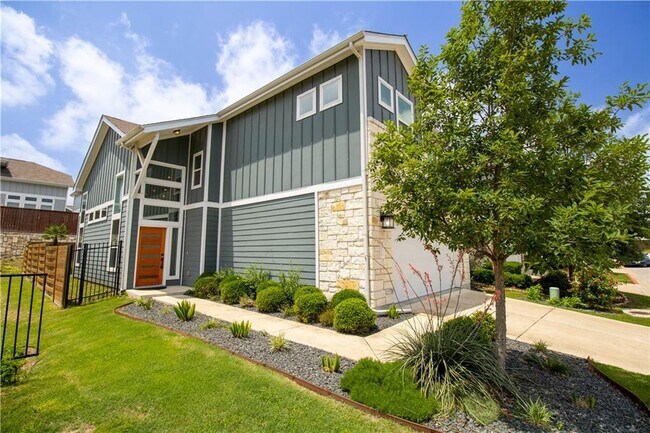 Building Photo - 7111 Mowbray St
