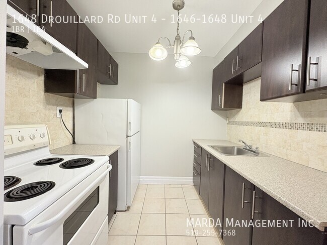 Photo du bâtiment - COZY 1 BED/1 BATH UNIT ON DROUILLARD + HYDRO & GAS