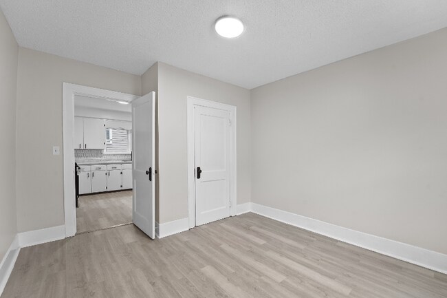 Foto del edificio - 108 Robble Ave