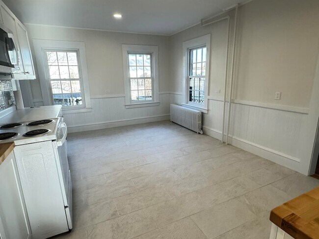 Building Photo - 51 Cabot Ln