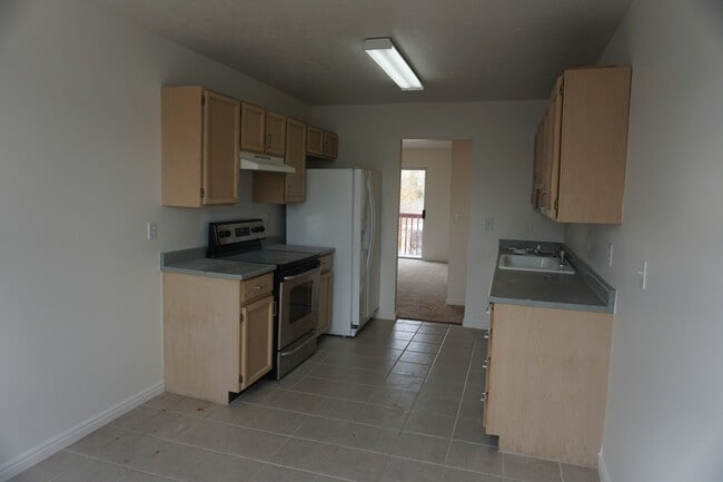 Foto del edificio - Centrally Located 3 Bedroom Midvale Home