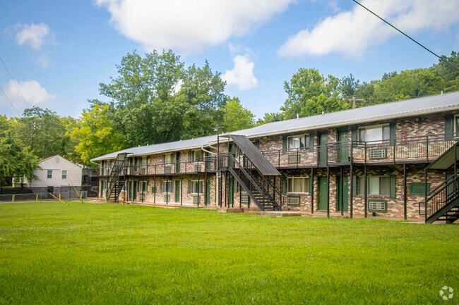 Building Photo - Southmont Apartments