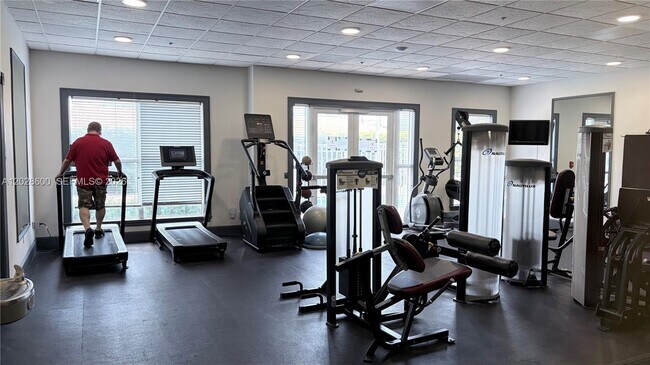 Foto del edificio - 2665 SW 37th Ave