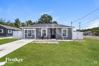 Building Photo - 3601 N Whittier St