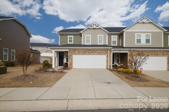 Building Photo - 6135 Snowy Egret Ave