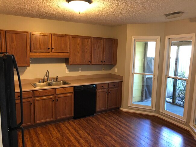 Foto del edificio - 4776 Cheshire Cir