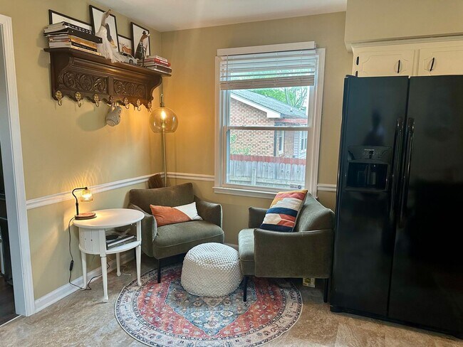 Foto del edificio - 1205 Woodbridge Dr