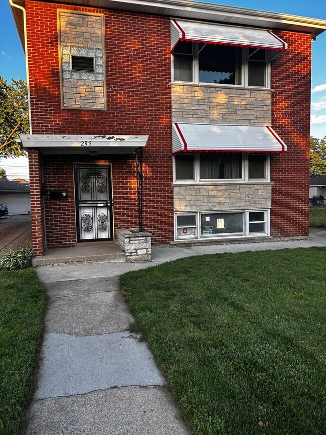 Photo - 295 Crandon Ave Apartment