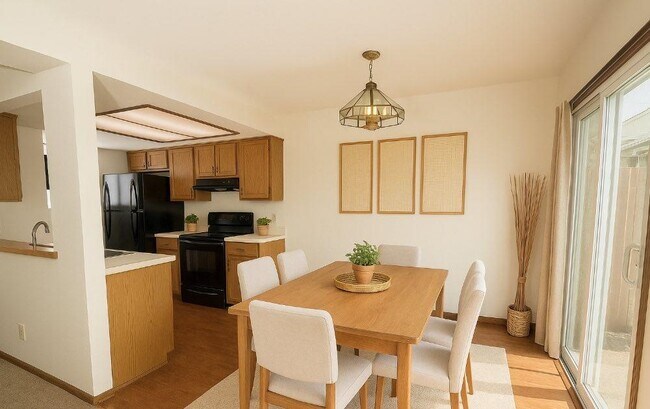 Foto del edificio - 6228 Sawmill Woods Dr