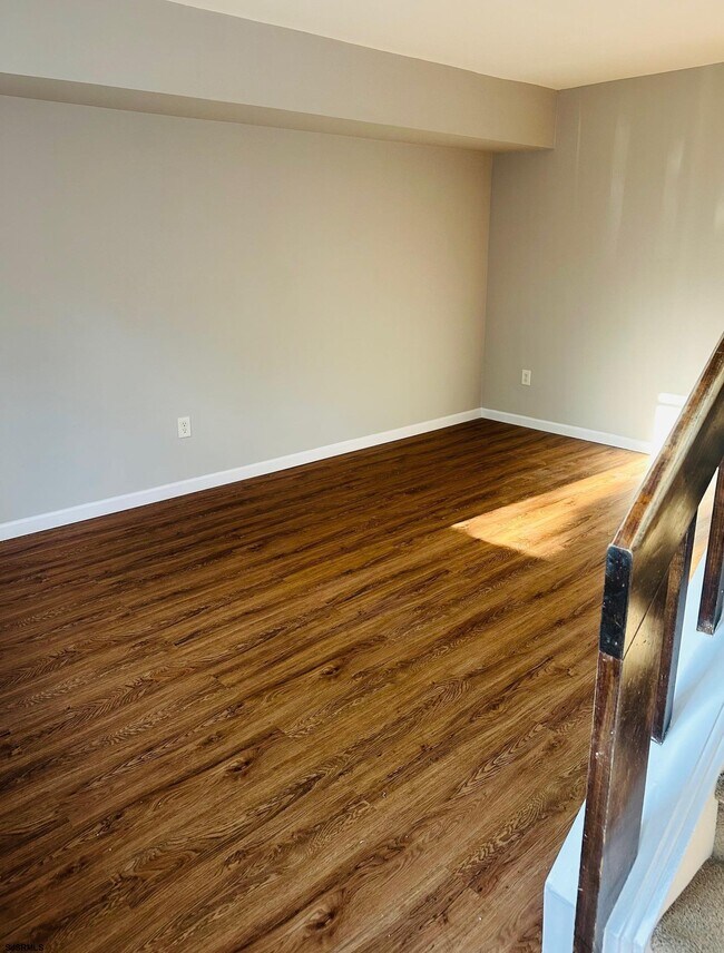 Building Photo - 2701 Evergreen Ct