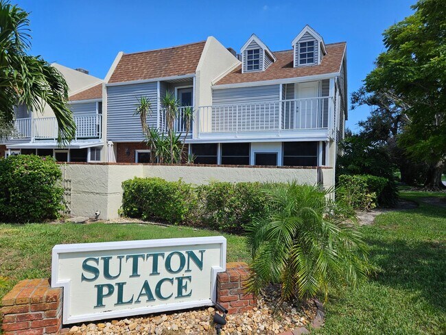 Foto del edificio - Seasonal Short-Term Townhouse on Venice Island close to Venice Beach!