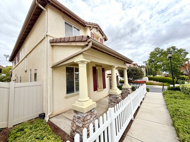 Foto del edificio - Charming 3 Bedroom Bel Flora Home with Private Patio & Amenities