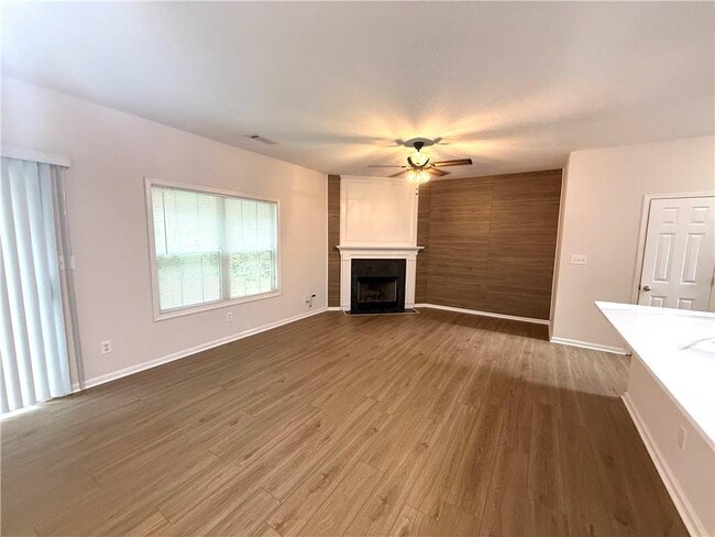 Foto del edificio - 314 Creek Manor Way