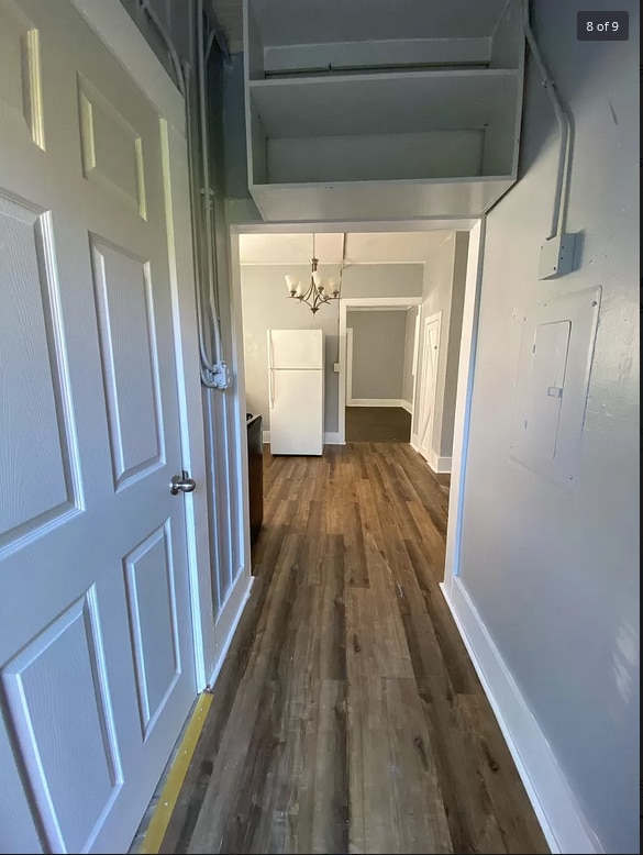 Entry - 1116 N Bell Ave