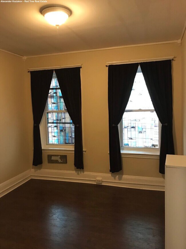 Foto del edificio - 5 Bedroom