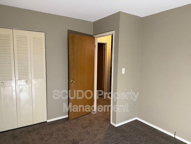 Building Photo - 9307 Ballentine St