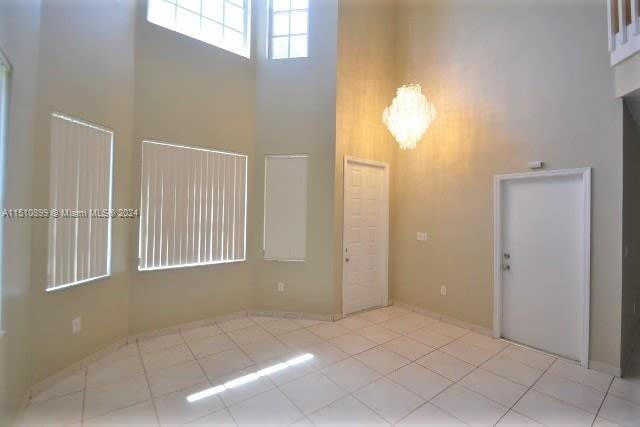 Foto del edificio - 16369 NW 18th St
