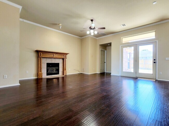 Building Photo - 18001 Montoro Way