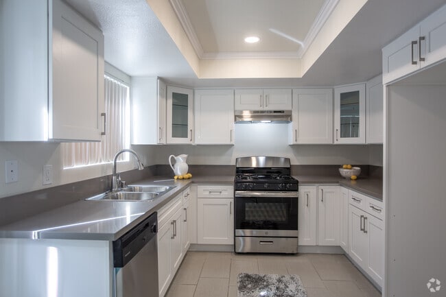 Interior Photo - Orion Townhouses