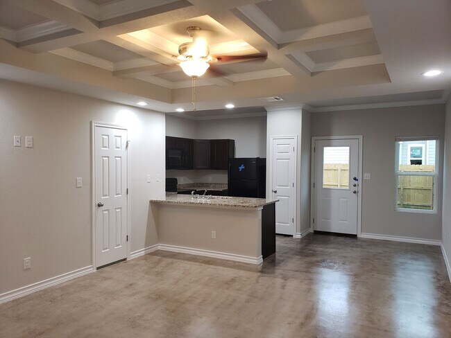 Foto del edificio - Town home for rent