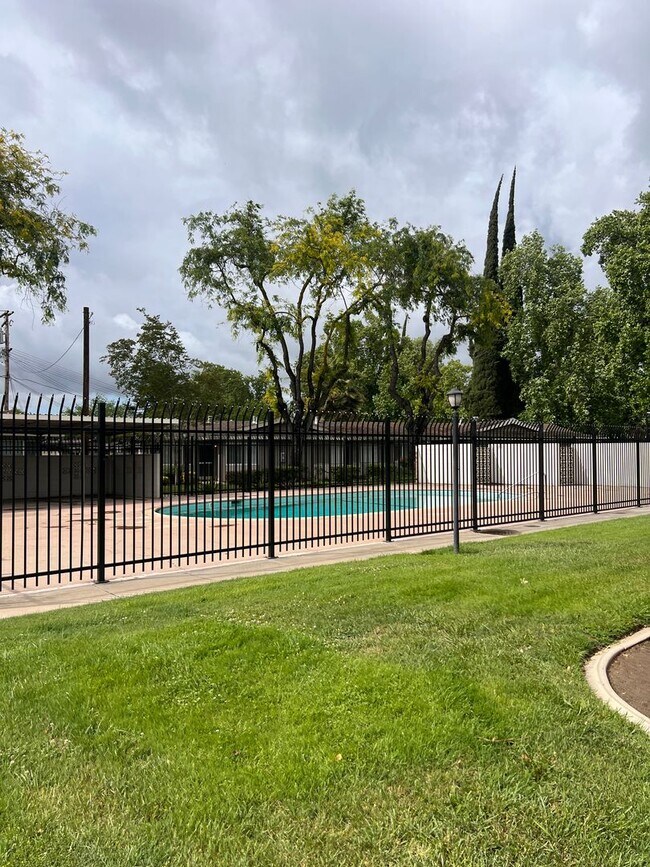 Foto del edificio - Super cute 2 bedroom condo