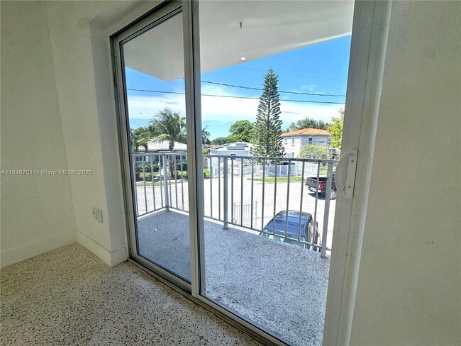 Building Photo - 250 Beacom Blvd