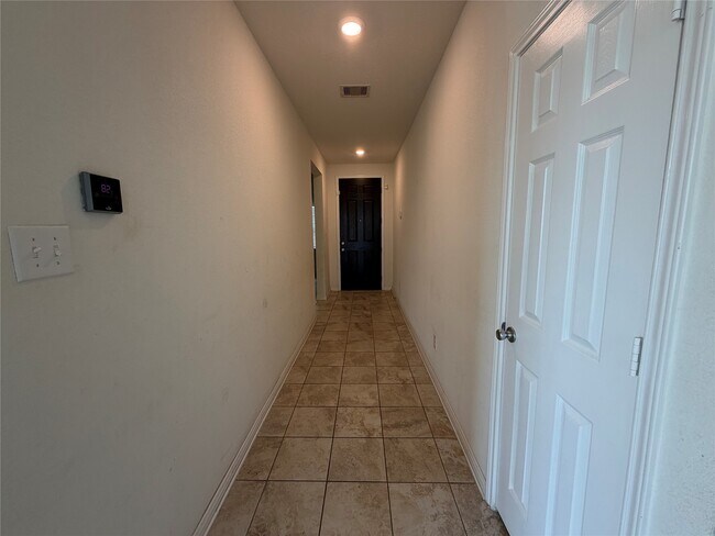 Building Photo - 4802 Greenfield Springs Ln