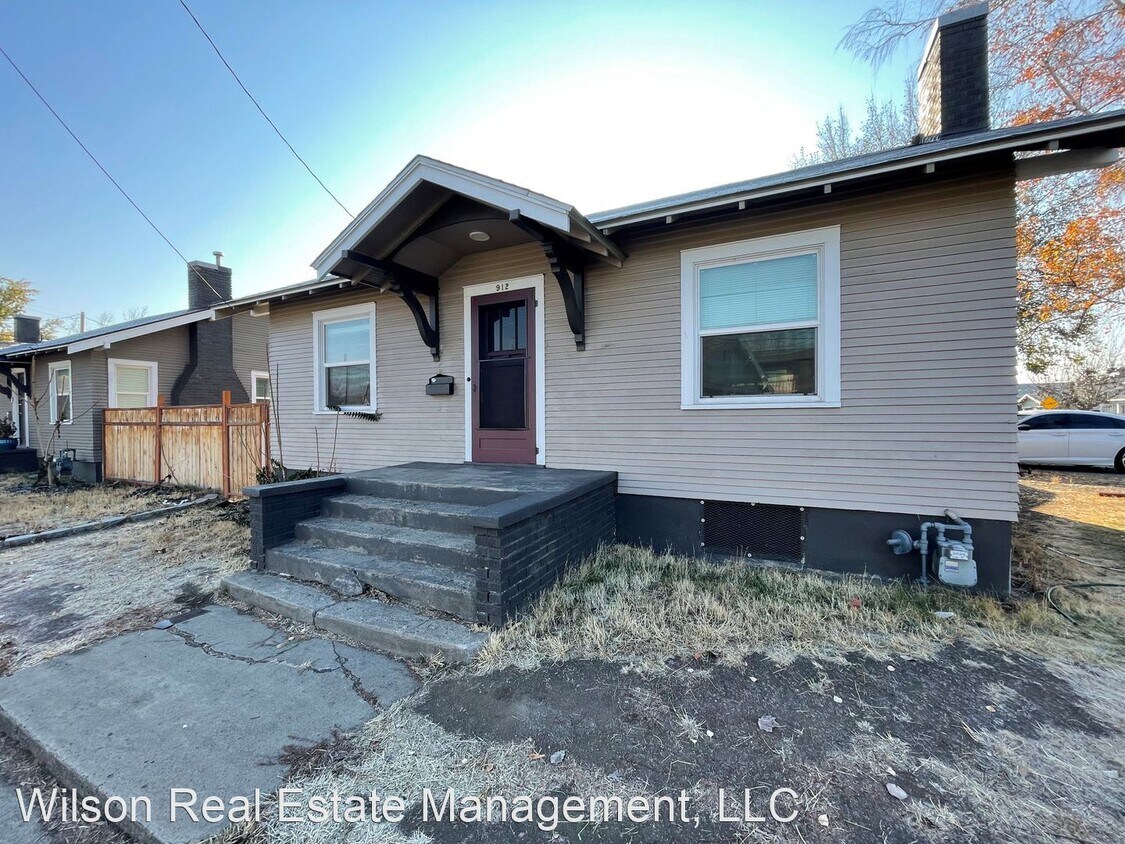 2 br, 1 bath House 912 Tieton Drive House Rental in Yakima, WA