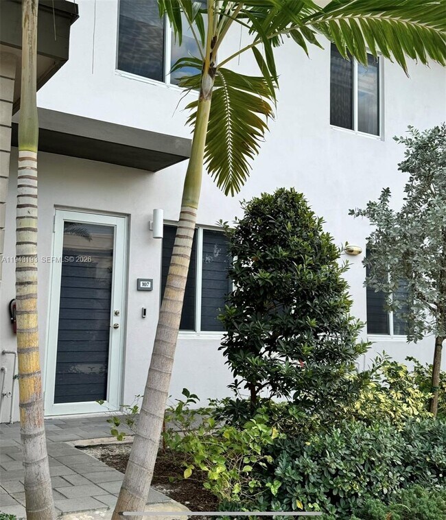 Foto del edificio - 10300 NW 66th St