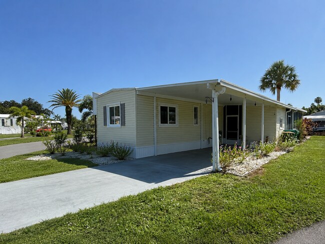 Building Photo - 2906 Coquina Esplanade