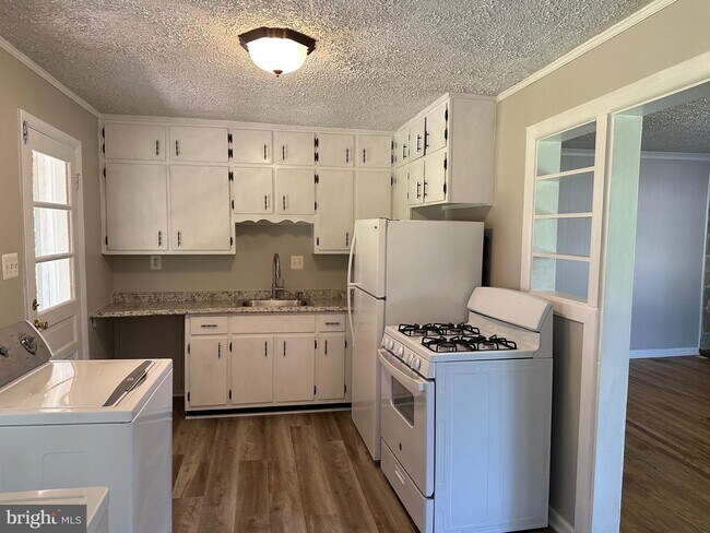 Foto del edificio - 9001 Yorkshire Ln